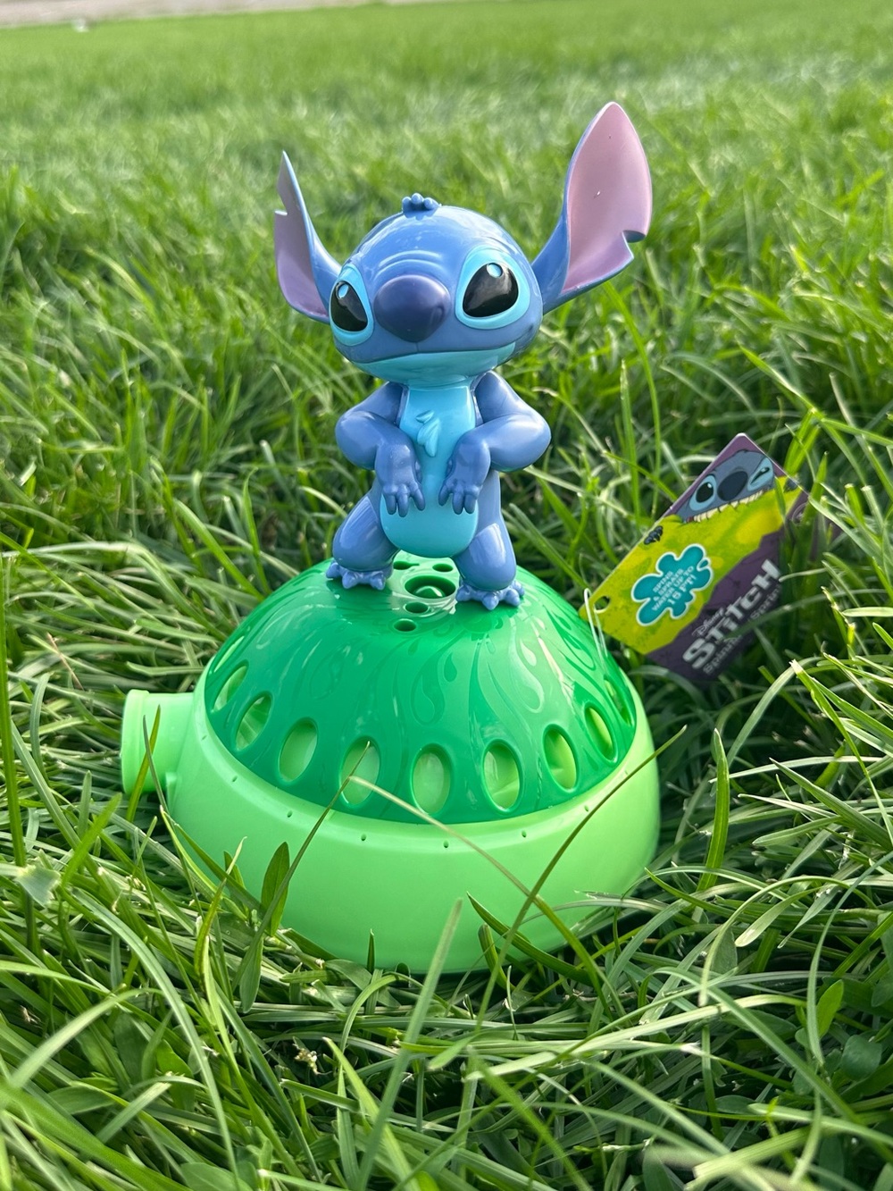 NWT Spinning Sprinkler Stitch Outdoor Water Play Hose Attachment ☀️💦 Disney